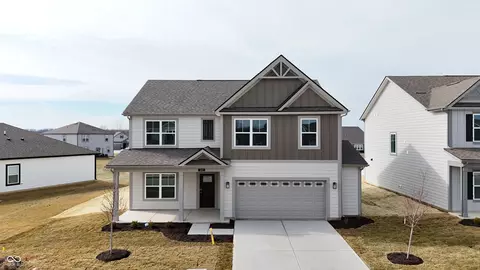 149 Velvet Hat Rd, Danville, IN 46122