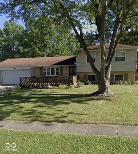 9122 Broken Arrow Rd, Indianapolis, IN 46234