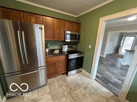 Kitchen - 513 W State St, Pendleton, IN 46064 photo 3 of 3