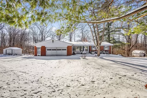 191 E Lakeview Dr, Princes Lakes, IN 46164
