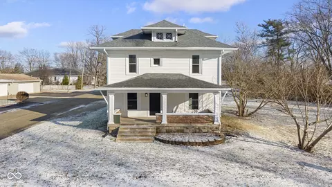 7673 N Center St, Mccordsville, IN 46055