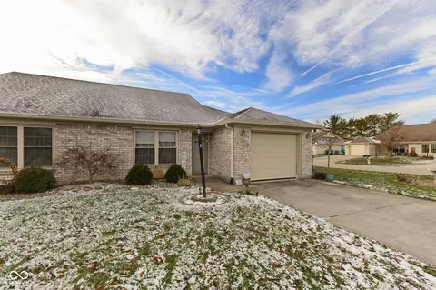 2047 Pelican Dr, Franklin, IN 46131
