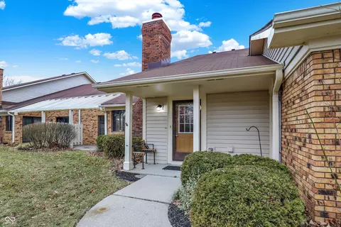 75 Dominion Dr, Zionsville, IN 46077