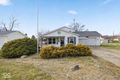 1905 S Spruce St, Muncie, IN 47302