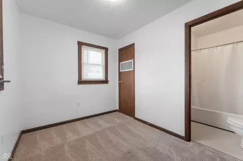 Bedroom - 8566 W Fall Creek Dr, Pendleton, IN 46064 photo 2 of 3