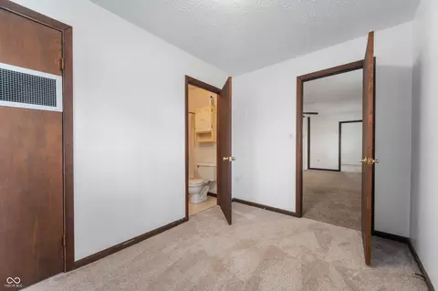 Bedroom - 8566 W Fall Creek Dr, Pendleton, IN 46064 photo 3 of 3