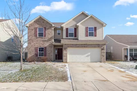 2471 Cabin Hill Rd, Indianapolis, IN 46229