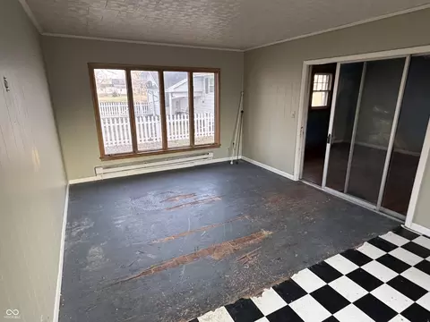 Living - 714 E Sigler St, Frankton, IN 46044 photo 9 of 9