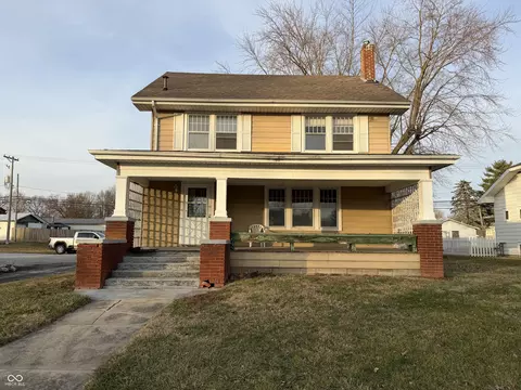 Exterior - 714 E Sigler St, Frankton, IN 46044 photo 2 of 10