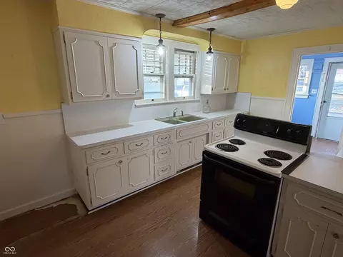 Kitchen - 714 E Sigler St, Frankton, IN 46044 photo 3 of 3