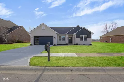 6325 Canak Dr, Avon, IN 46123