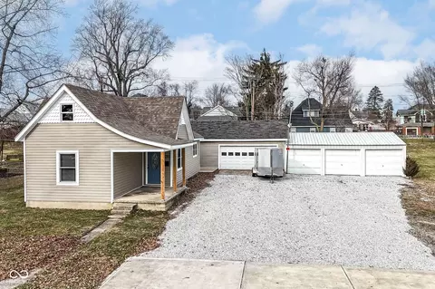 1122 S B St, Elwood, IN 46036
