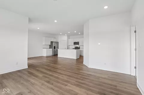 Living - 7129 Theo Baker Blvd, Pendleton, IN 46064 photo 2 of 4