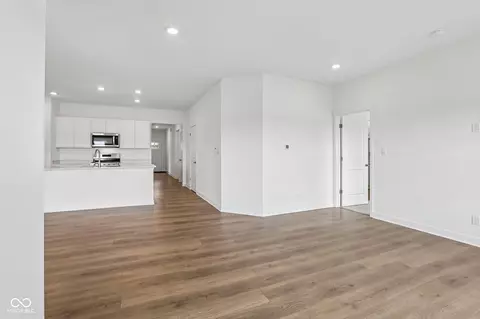 Living - 7129 Theo Baker Blvd, Pendleton, IN 46064 photo 1 of 4
