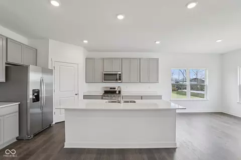 Kitchen - 5734 Bancroft Dr, Pendleton, IN 46064 photo 1 of 6