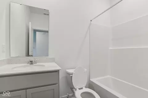 Bath - 5734 Bancroft Dr, Pendleton, IN 46064 photo 1 of 4