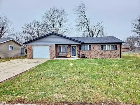 705 Penn Dr, Crawfordsville, IN 47933