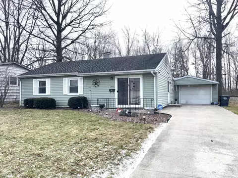 2825 Brentwood Dr, Anderson, IN 46011