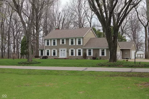2432 E Stafford Pl, Martinsville, IN 46151