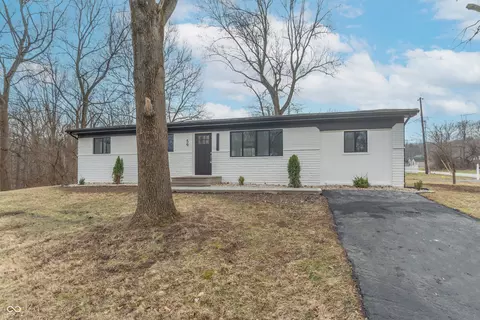 59 E Greencastle Rd, Mooresville, IN 46158