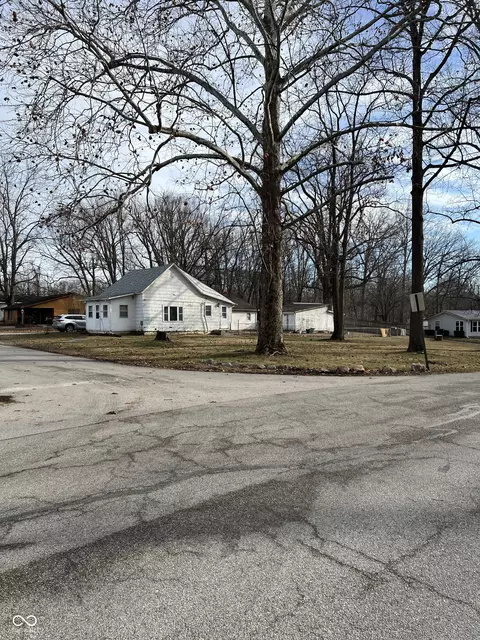 101 Applewood Dr, Rockville, IN 47872