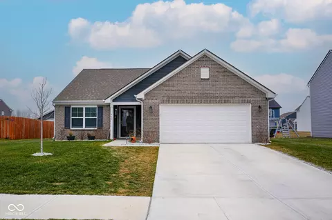 949 Borealis Dr, Franklin, IN 46131