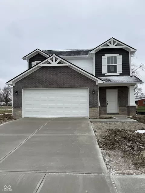559 Plowman Dr, Shelbyville, IN 46176