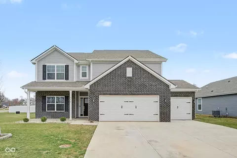 379 Oakswept Way, Greenfield, IN 46140