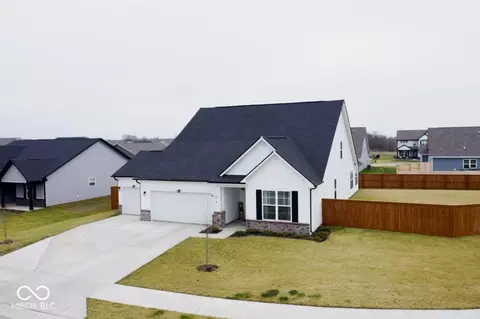 1553 Crabapple Rd, Franklin, IN 46131