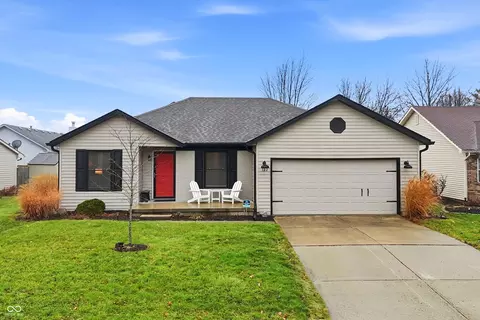 122 Winfield Park Ct, Greenfield, IN 46140