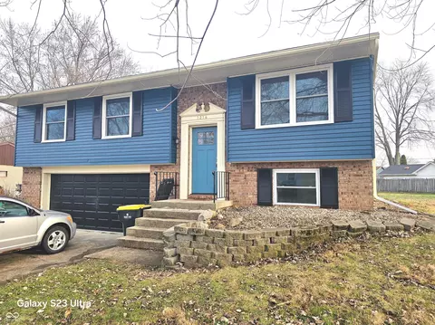 1216 Gwinn Ln, Lapel, IN 46051