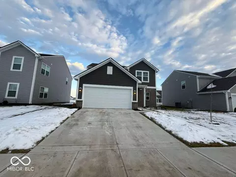 525 Redvine Dr, Sheridan, IN 46069