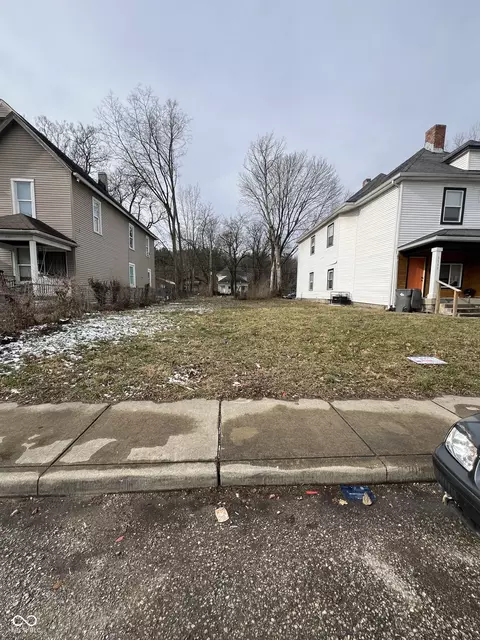 3328 NW Graceland Ave, Indianapolis, IN 46208