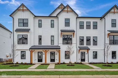 4498 Yellowwood Ave, Brownsburg, IN 46112