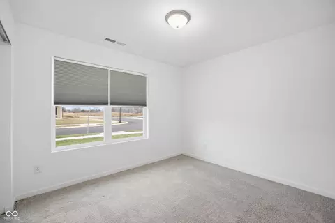 Bedroom - 296 Evening Bay Ct, Pendleton, IN 46064 photo 3 of 6
