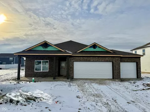 6155 Flag Stop Dr, Whitestown, IN 46075