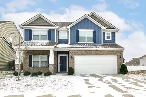 5825 Sheffield Ln, Whitestown, IN 46075