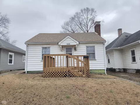 2611 N 13th St, Terre Haute, IN 47804