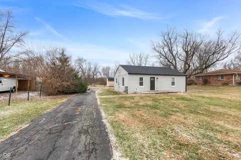 230 S Routiers Ave, Indianapolis, IN 46219