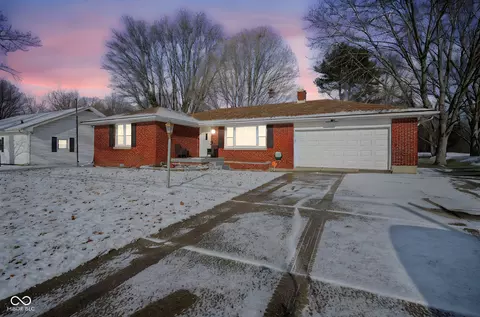 2618 W 25th St, Anderson, IN 46011