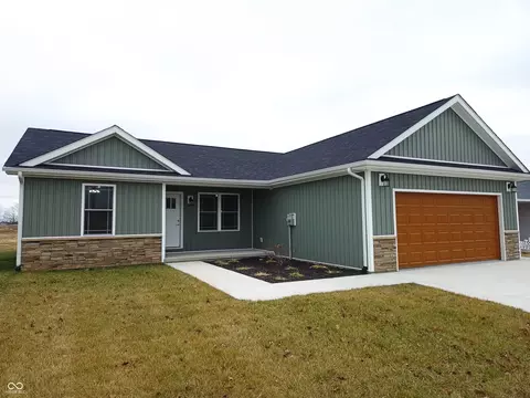 737 Marley Ln, Seymour, IN 47274