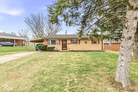 327 Grovewood Dr, Beech Grove, IN 46107