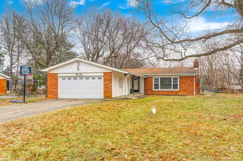 6131 Broadmoor Plz, Indianapolis, IN 46228