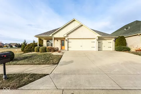 3356 Nottinghill Dr W, Plainfield, IN 46168