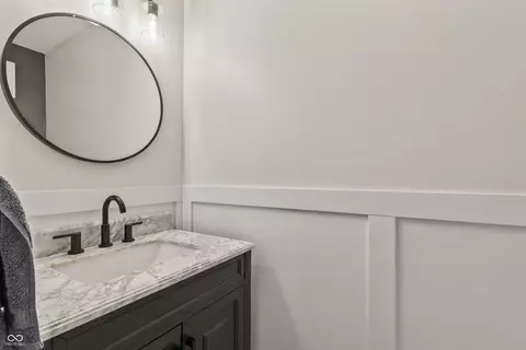 Bath - 10740 Pine Bluff Dr, Fishers, IN 46037 photo 1 of 3