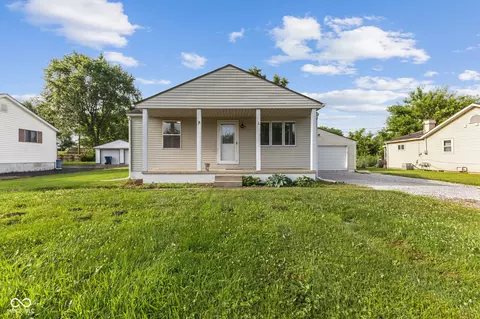 4749 W Smith Valley Rd, Greenwood, IN 46142