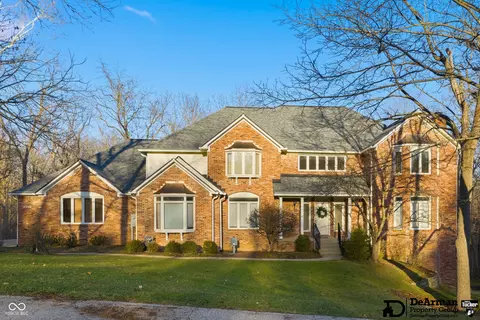 8738 Potters Cove Ct, Indianapolis, IN 46234