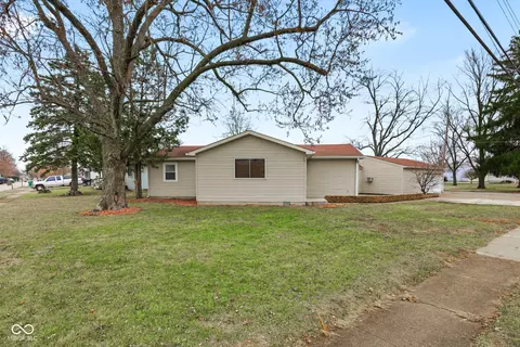 1405 Lafayette Ave, Lebanon, IN 46052