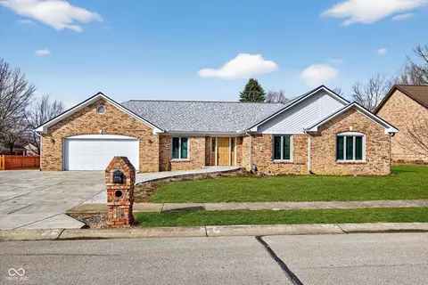 620 Hamlet Dr, Avon, IN 46123