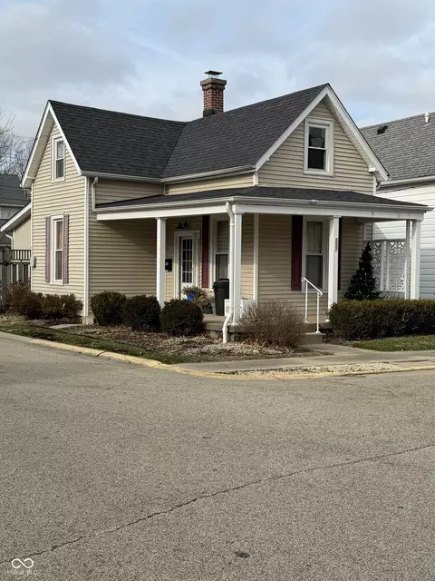 323 S Walnut St, Batesville, IN 47006